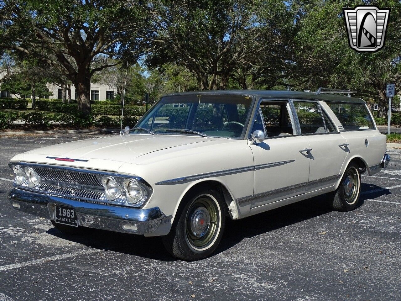 Rambler-Ambassador-1963-3