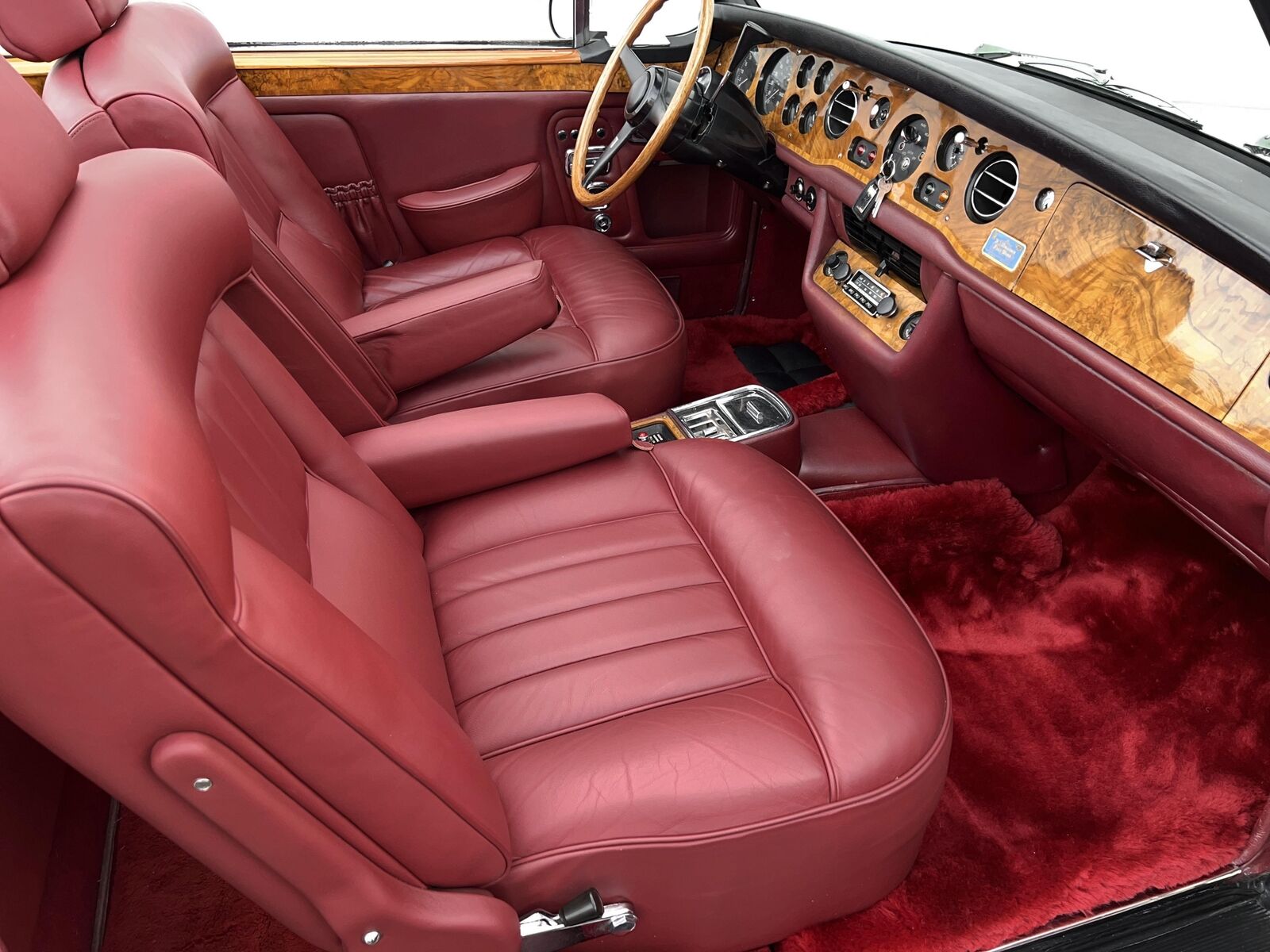 Rolls-Royce-Corniche-1971-34