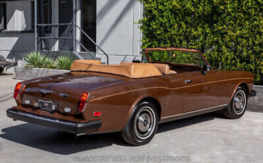 Rolls-Royce-Corniche-1982-4