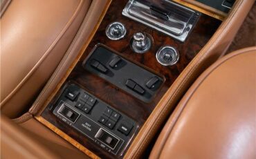 Rolls-Royce-Corniche-Cabriolet-1990-21