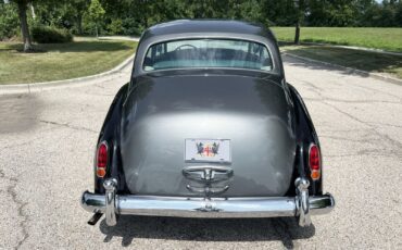 Rolls-Royce-Silver-Cloud-1958-13