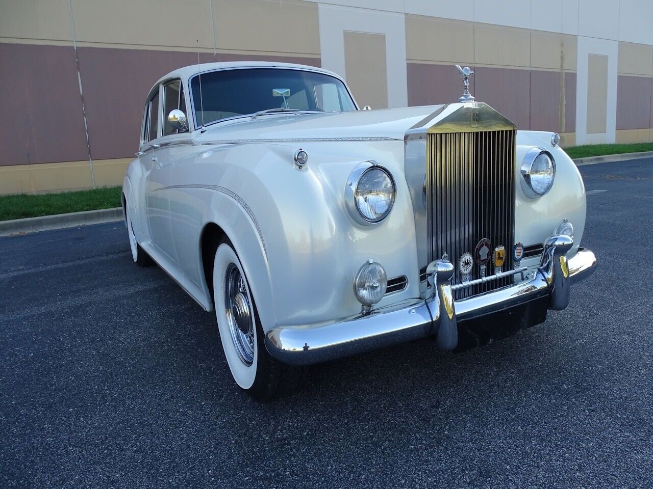 Rolls-Royce-Silver-Cloud-Berline-1962-8