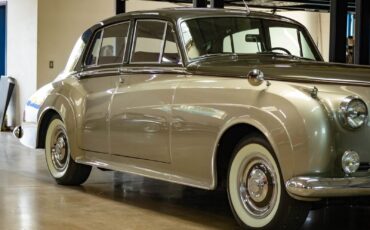 Rolls-Royce-Silver-Cloud-I-Berline-1957-10