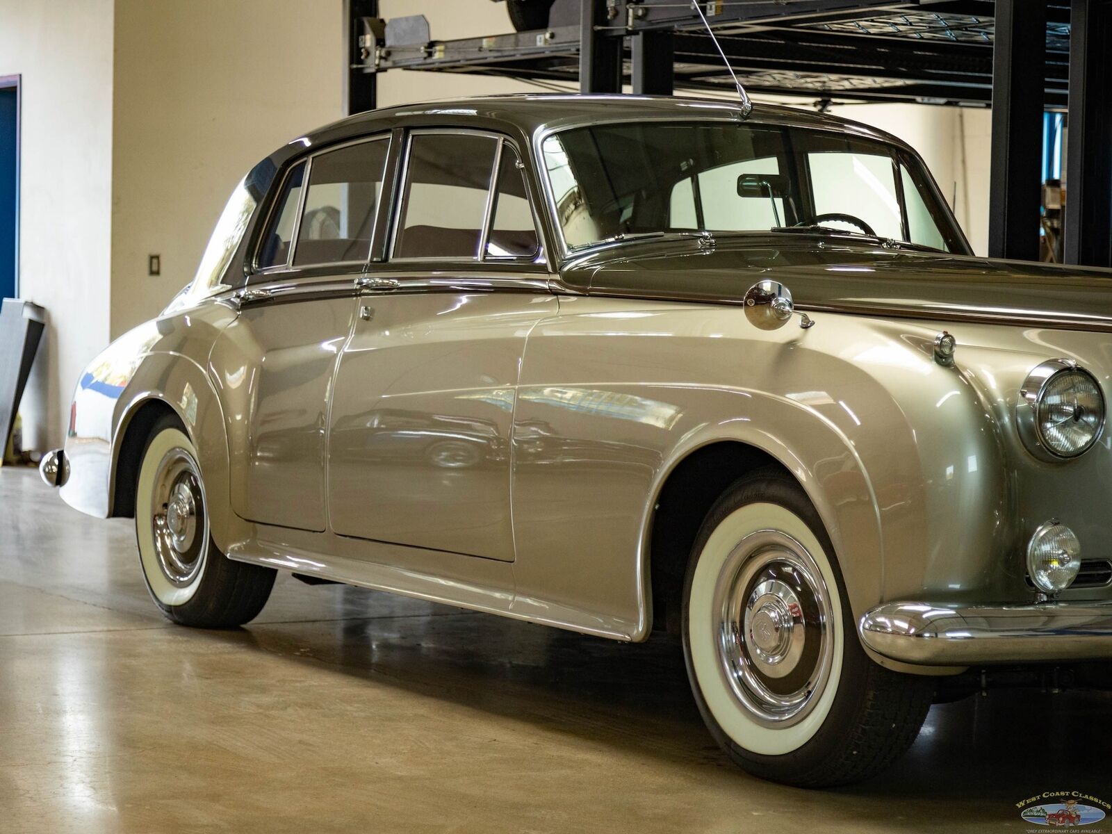 Rolls-Royce-Silver-Cloud-I-Berline-1957-10