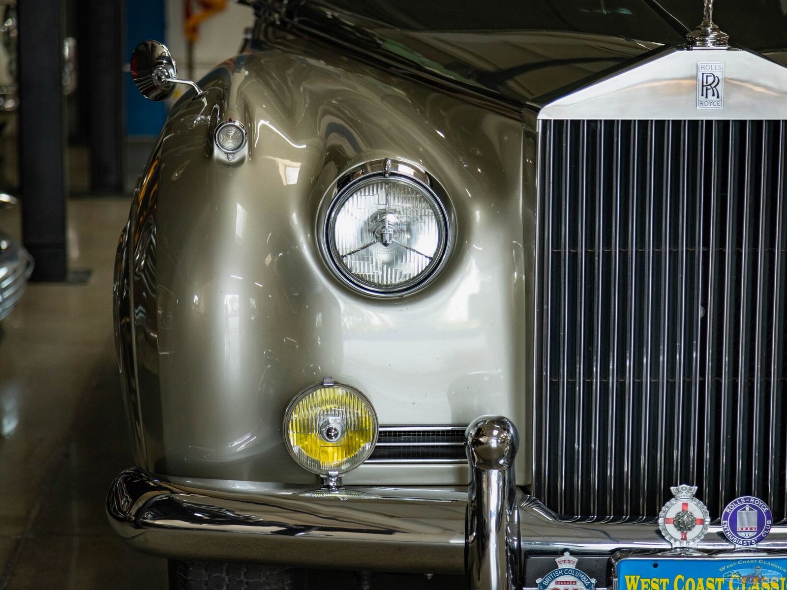 Rolls-Royce-Silver-Cloud-I-Berline-1957-13