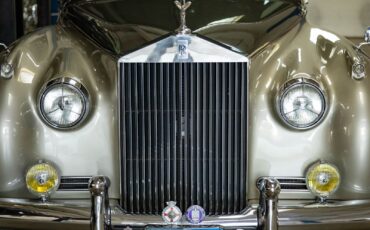 Rolls-Royce-Silver-Cloud-I-Berline-1957-14