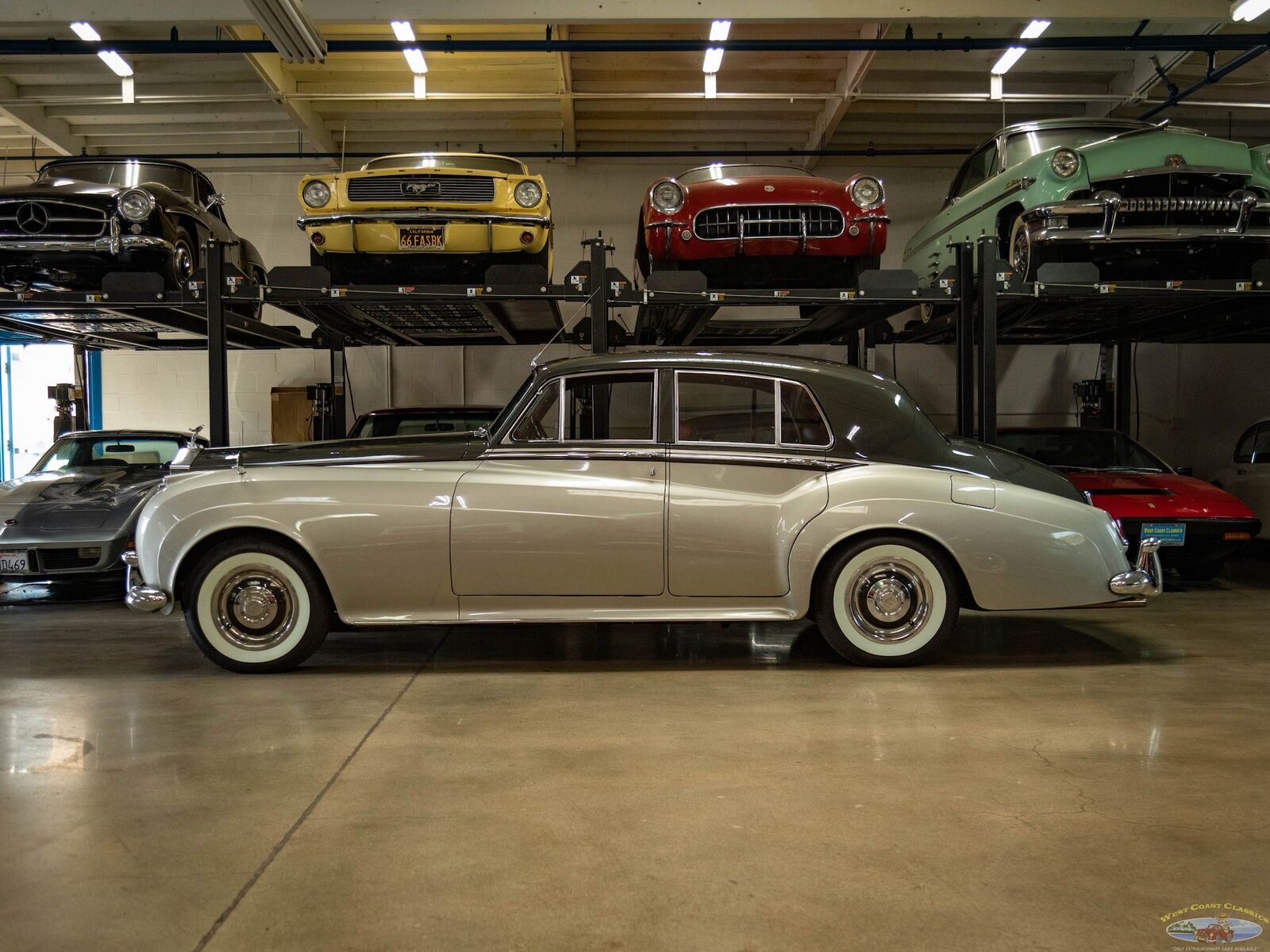 Rolls-Royce-Silver-Cloud-I-Berline-1957-5