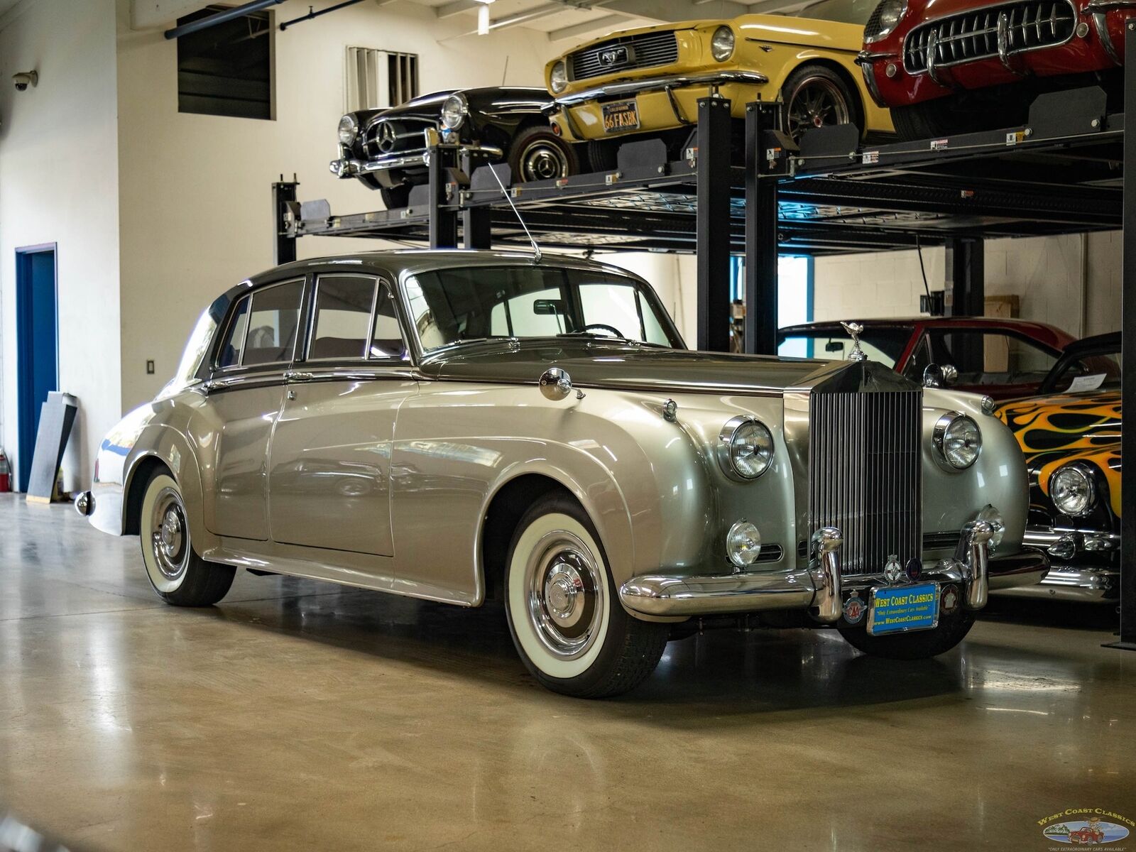 Rolls-Royce-Silver-Cloud-I-Berline-1957-9