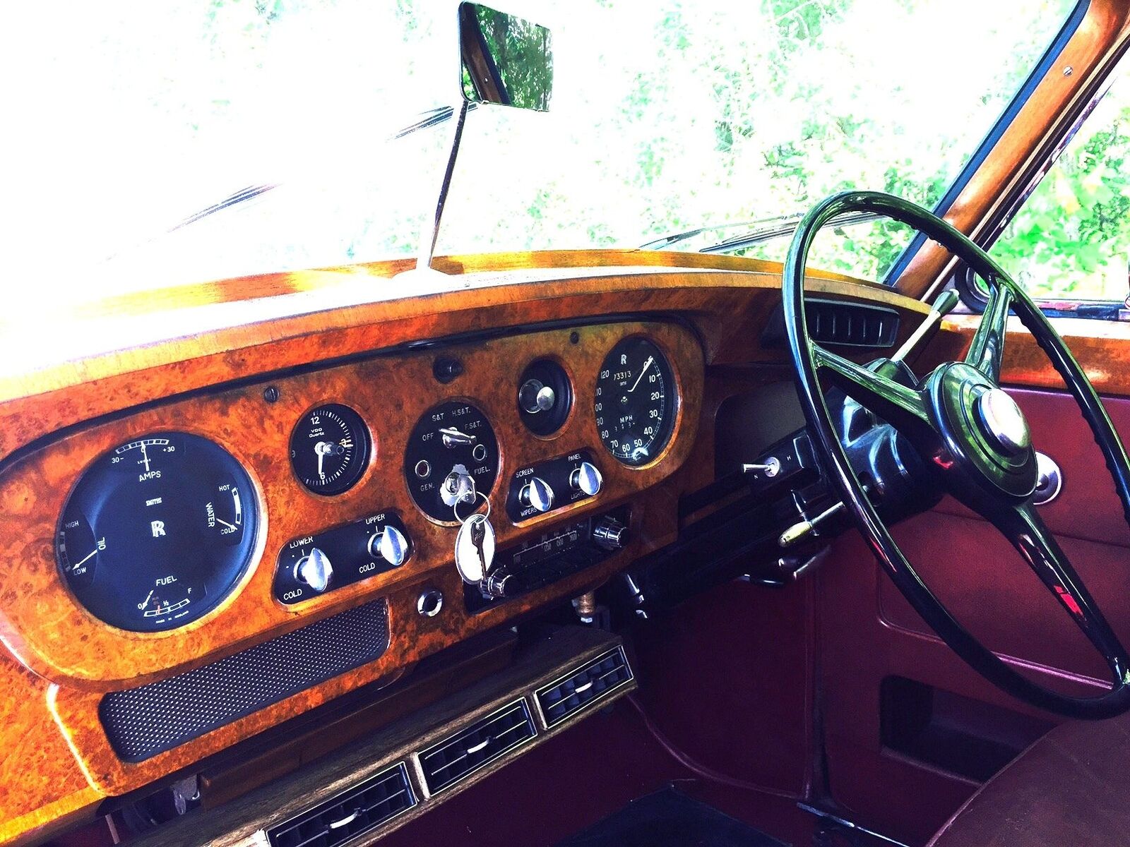 Rolls-Royce-Silver-Cloud-II-Limousine-1960-18