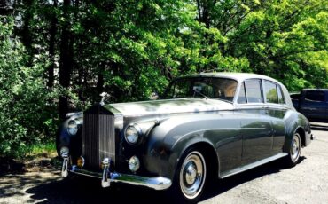 Rolls-Royce-Silver-Cloud-II-Limousine-1960-3