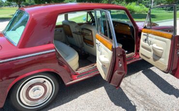 Rolls-Royce-Silver-Shadow-1966-17