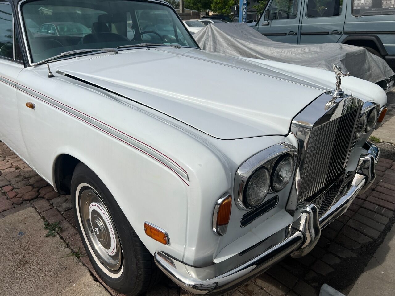 Rolls-Royce-Silver-Shadow-1973-3