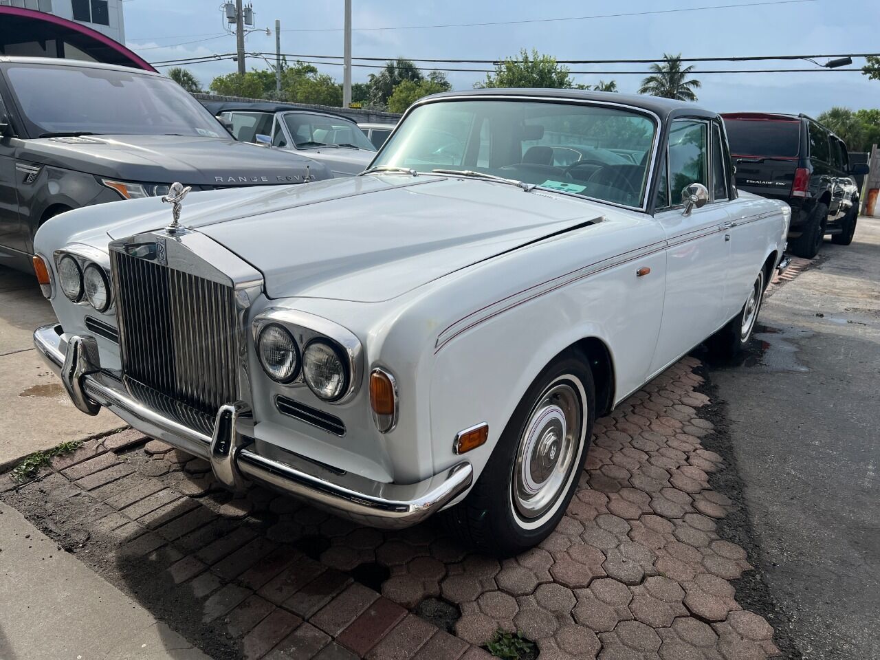 Rolls Royce Silver Shadow  year1}