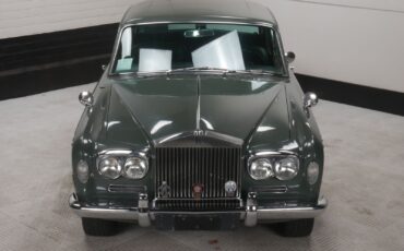 Rolls-Royce-Silver-Shadow-Berline-1967-3