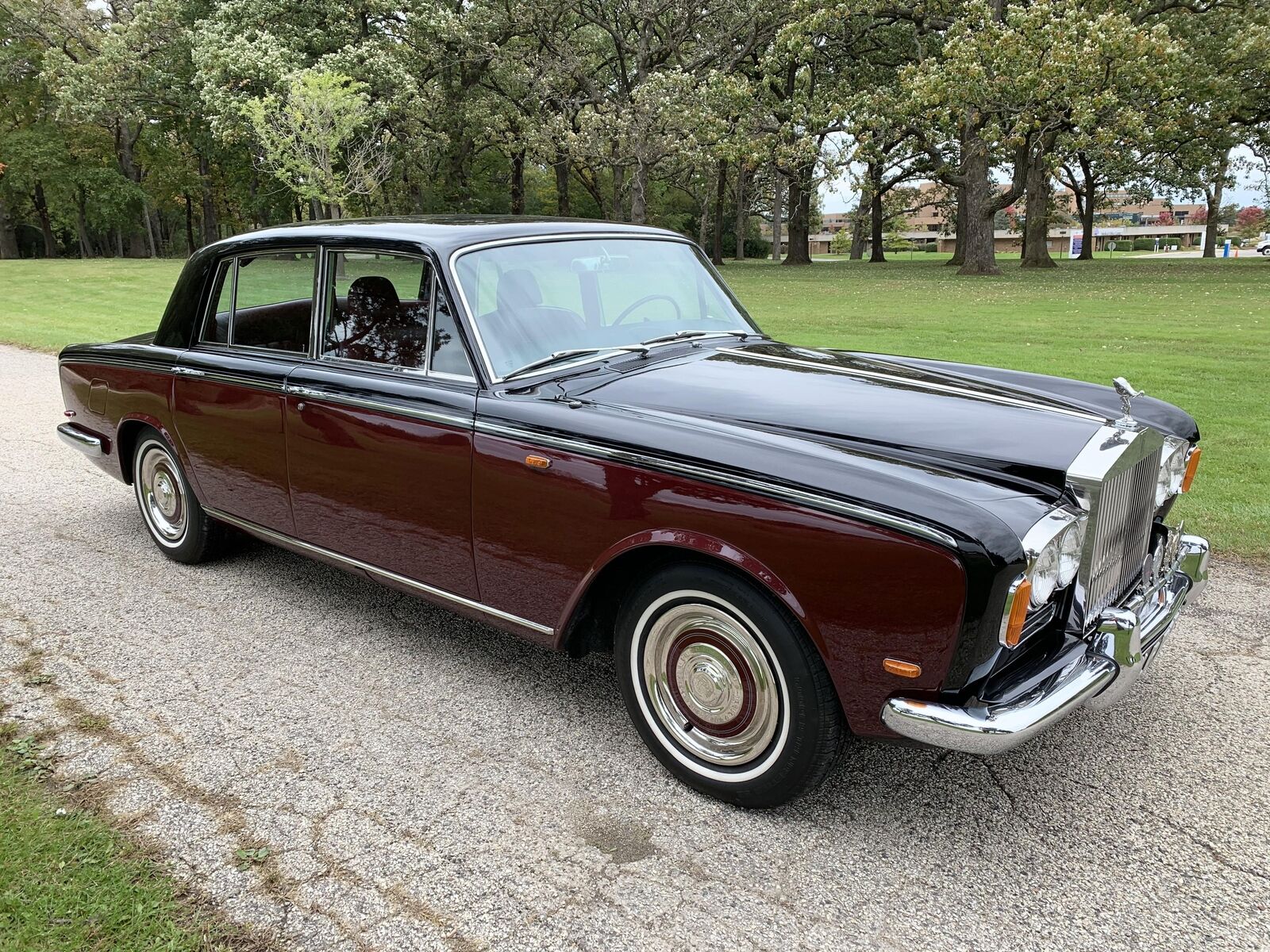 Rolls-Royce-Silver-Shadow-Berline-1969-6