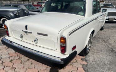 Rolls-Royce-Silver-Shadow-Berline-1978-2