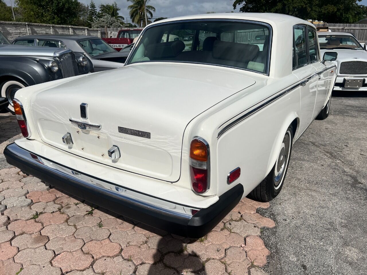 Rolls-Royce-Silver-Shadow-Berline-1978-2