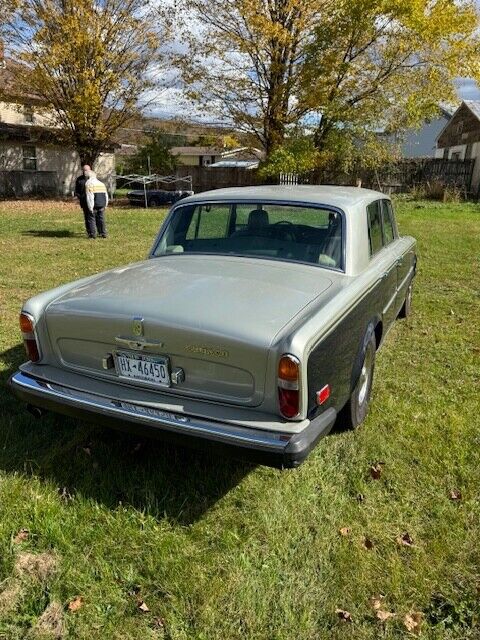 Rolls-Royce-Silver-Shadow-Berline-1979-1