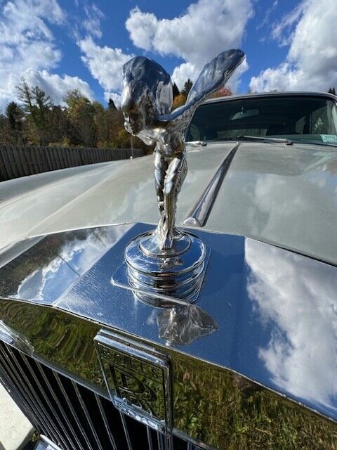 Rolls-Royce-Silver-Shadow-Berline-1979-12