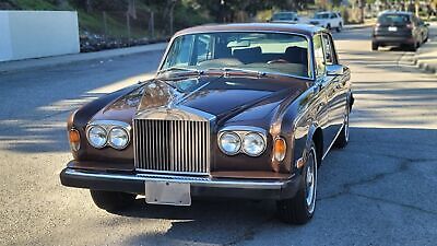 Rolls-Royce-Silver-Shadow-Berline-1979-2