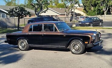 Rolls-Royce-Silver-Shadow-Berline-1979-4