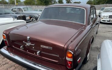 Rolls-Royce-Silver-Shadow-Berline-1980-16