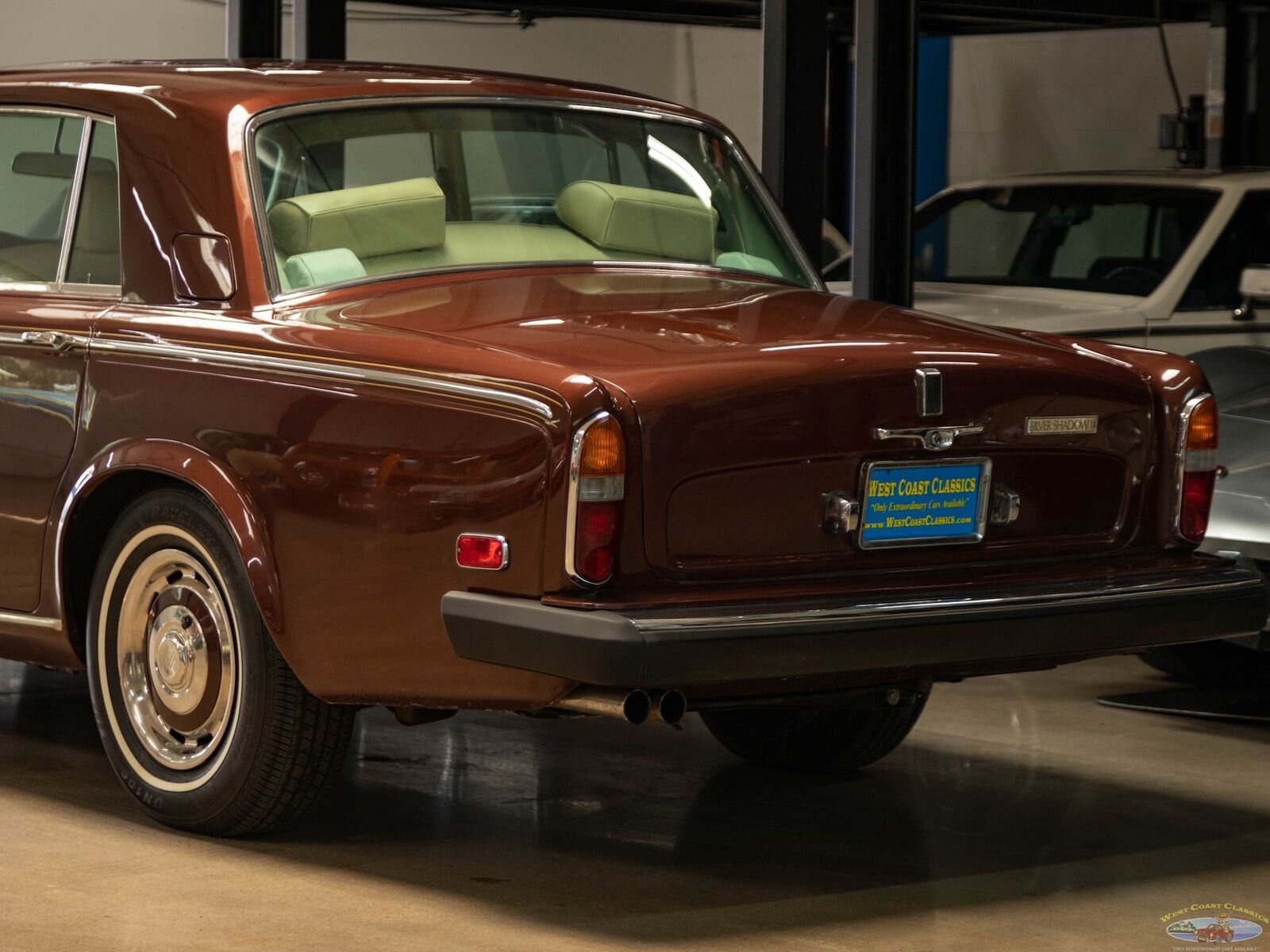 Rolls-Royce-Silver-Shadow-II-Berline-1979-17