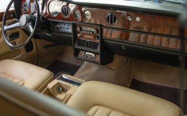 Rolls-Royce-Silver-Shadow-II-Berline-1979-32