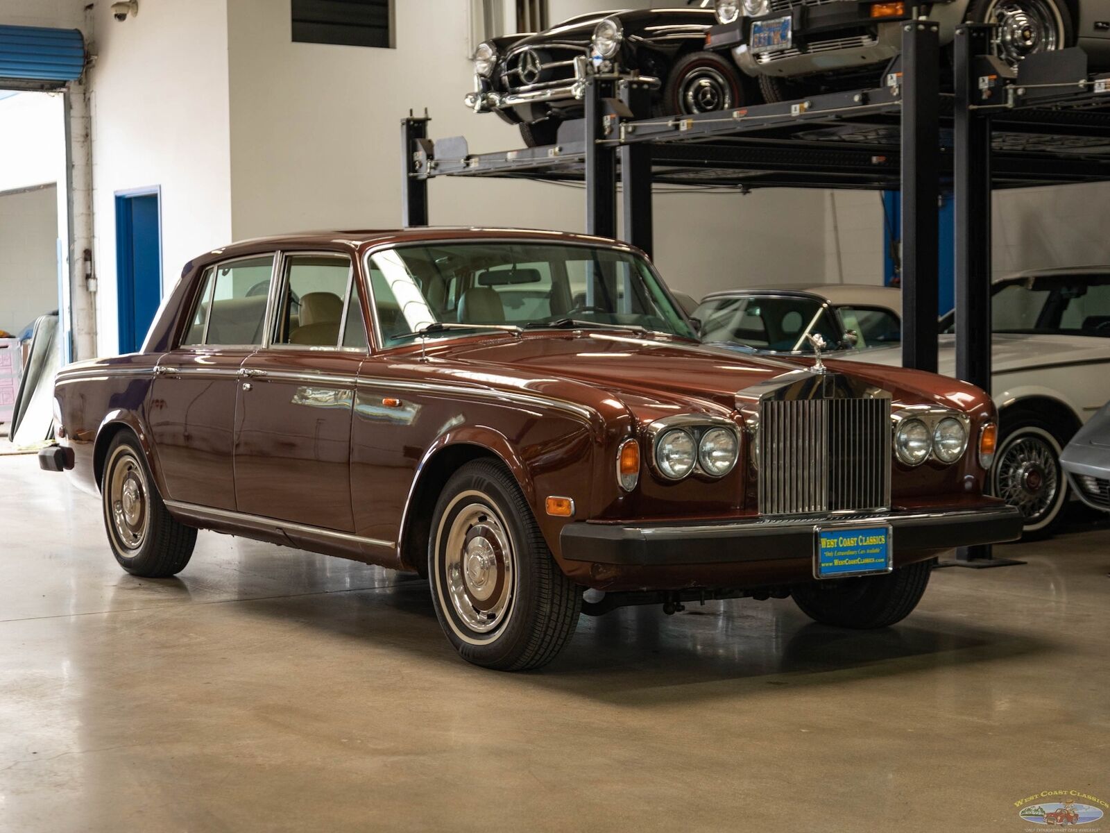 Rolls-Royce-Silver-Shadow-II-Berline-1979-9