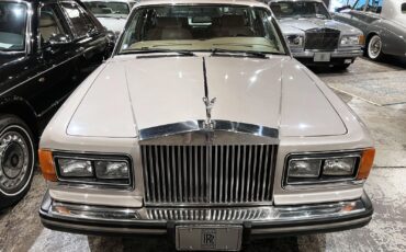 Rolls-Royce-Silver-SpiritSpurDawn-1982-3