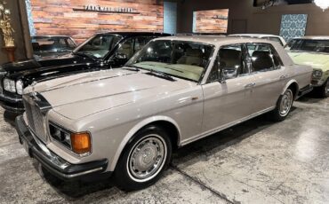 Rolls Royce Silver Spirit/Spur/Dawn  1982