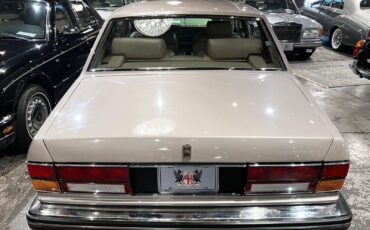 Rolls-Royce-Silver-SpiritSpurDawn-1982-9