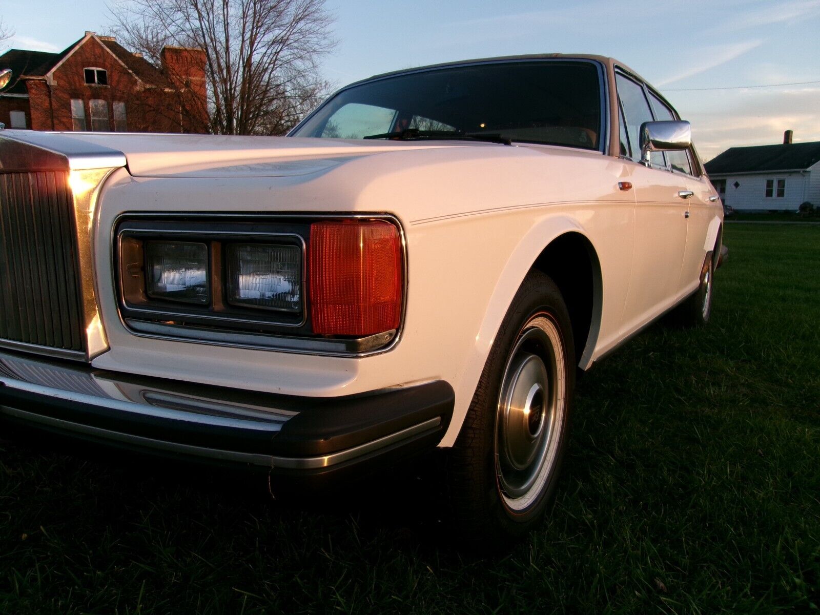 Rolls-Royce-Silver-SpiritSpurDawn-Berline-1983-10