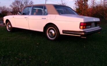 Rolls-Royce-Silver-SpiritSpurDawn-Berline-1983-2