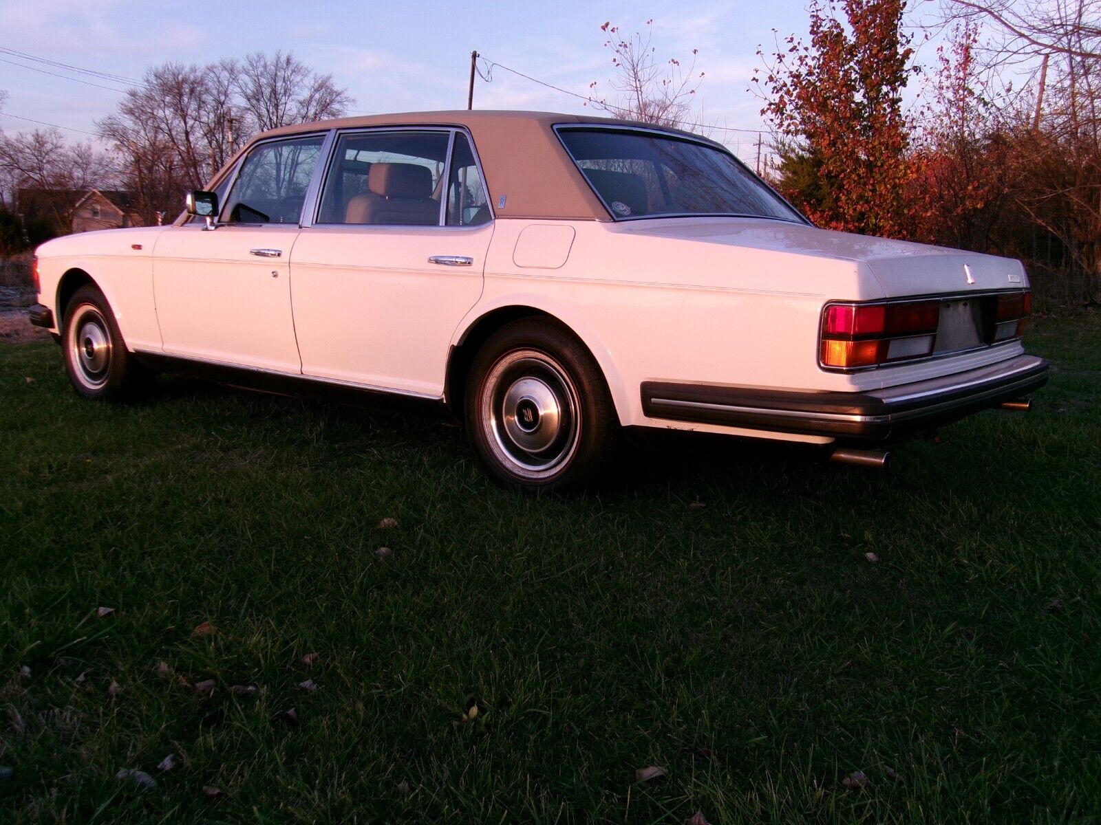 Rolls-Royce-Silver-SpiritSpurDawn-Berline-1983-2