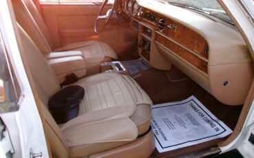 Rolls-Royce-Silver-SpiritSpurDawn-Berline-1983-22