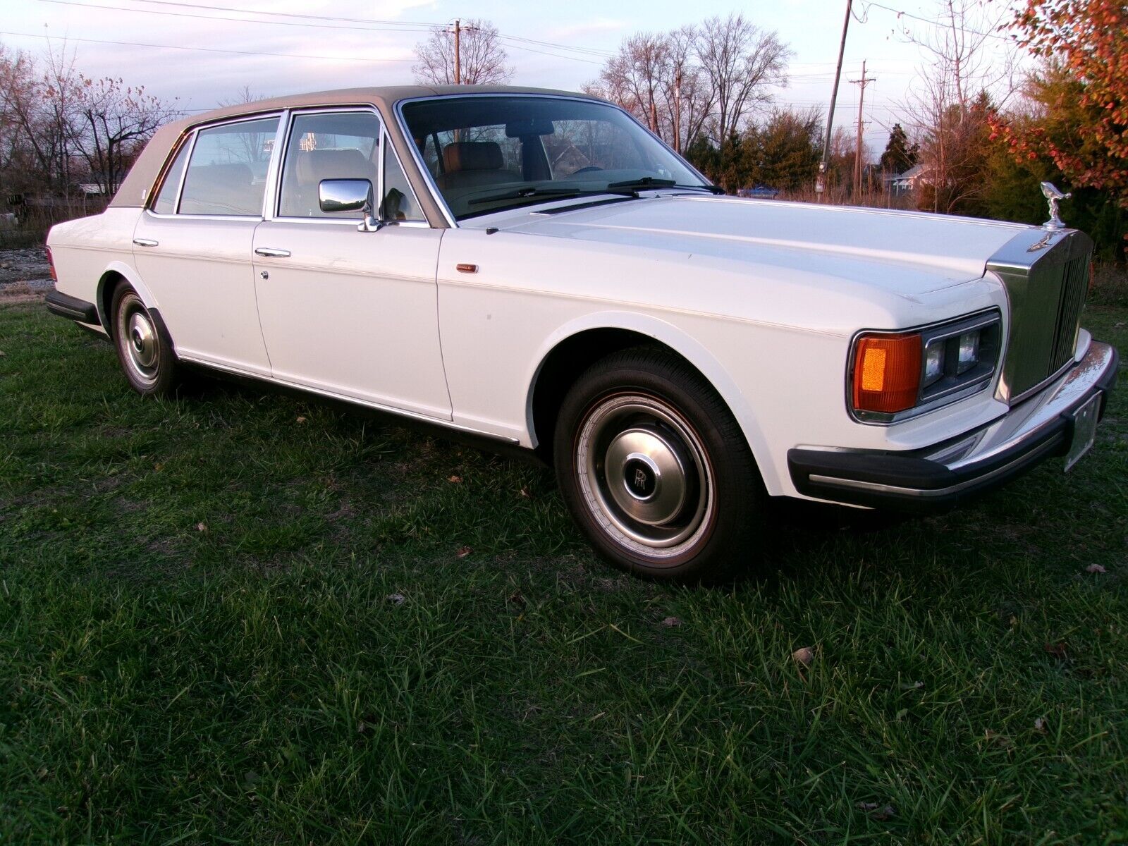 Rolls-Royce-Silver-SpiritSpurDawn-Berline-1983-33