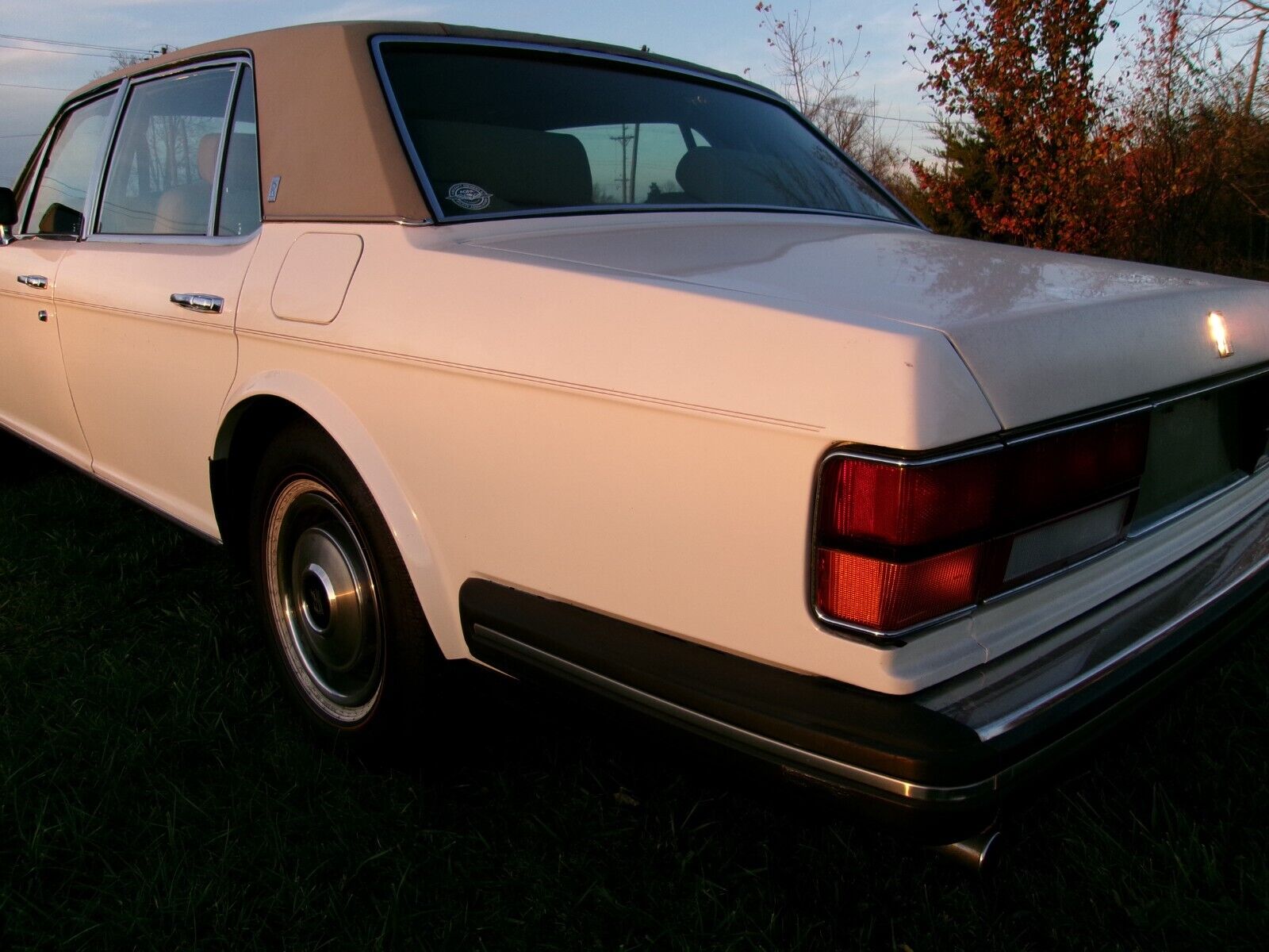 Rolls-Royce-Silver-SpiritSpurDawn-Berline-1983-8