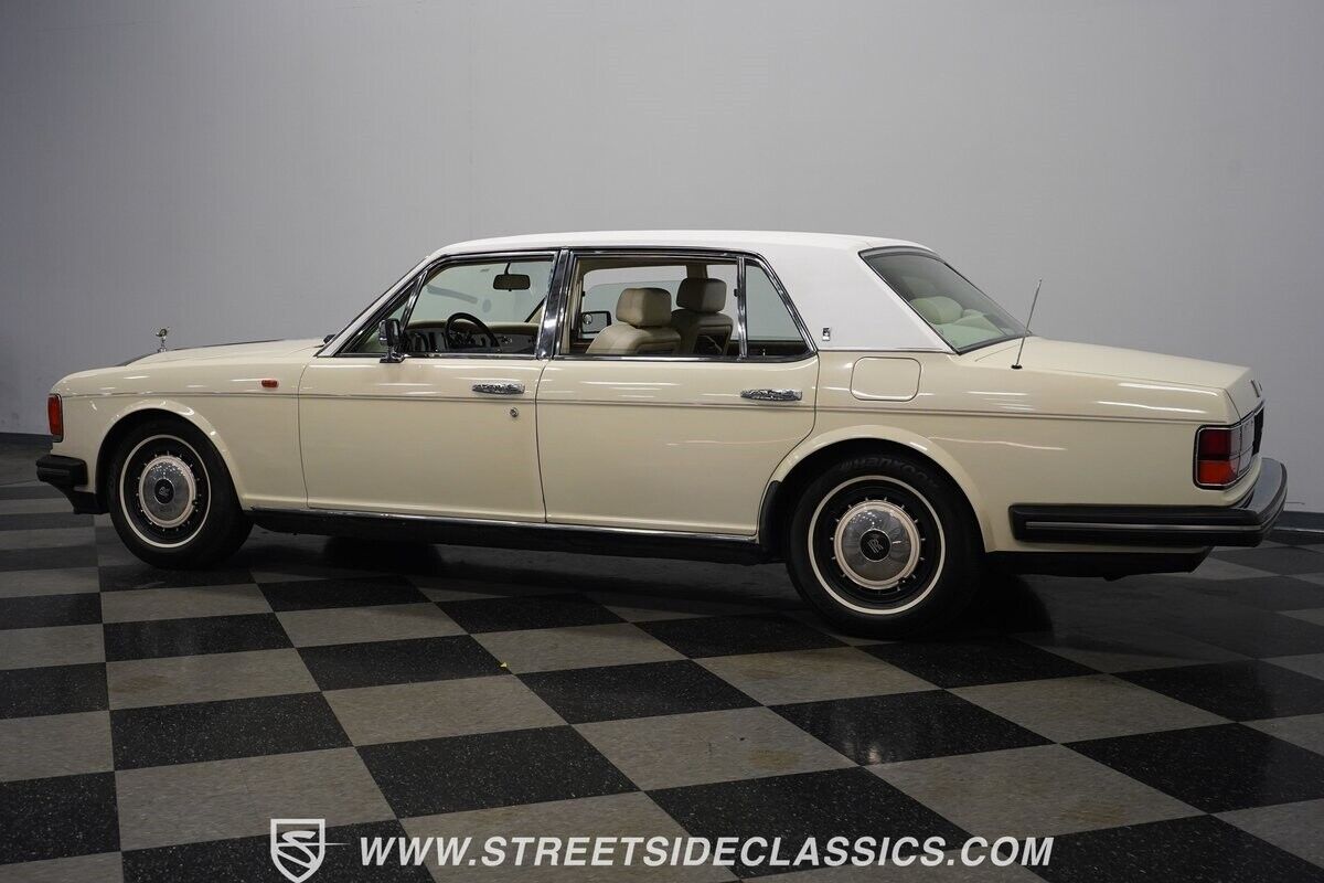 Rolls-Royce-Silver-SpiritSpurDawn-Berline-1991-9