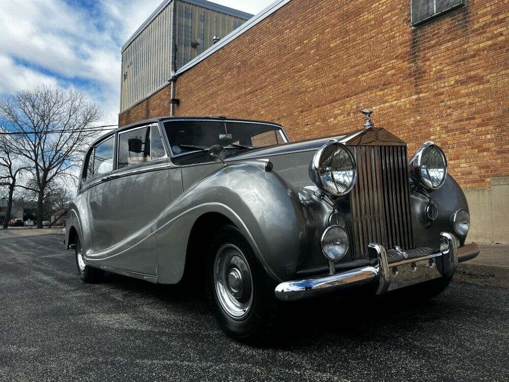 Rolls-Royce-Silver-Wraith-1954-1