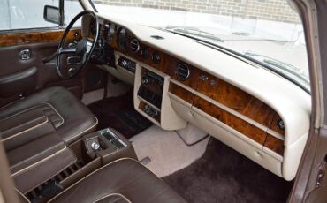 Rolls-Royce-Silver-Wraith-II-1979-29