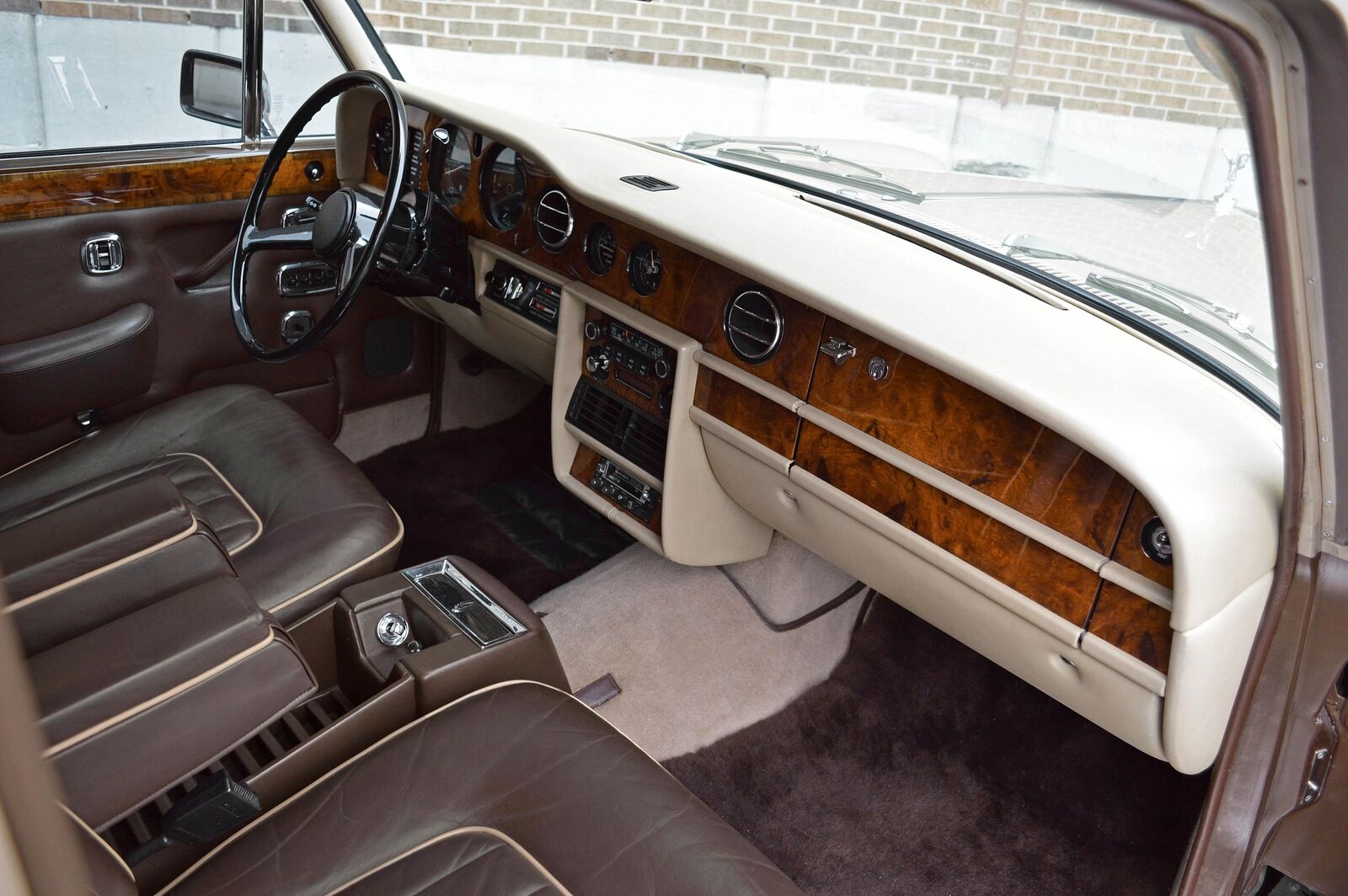 Rolls-Royce-Silver-Wraith-II-1979-29