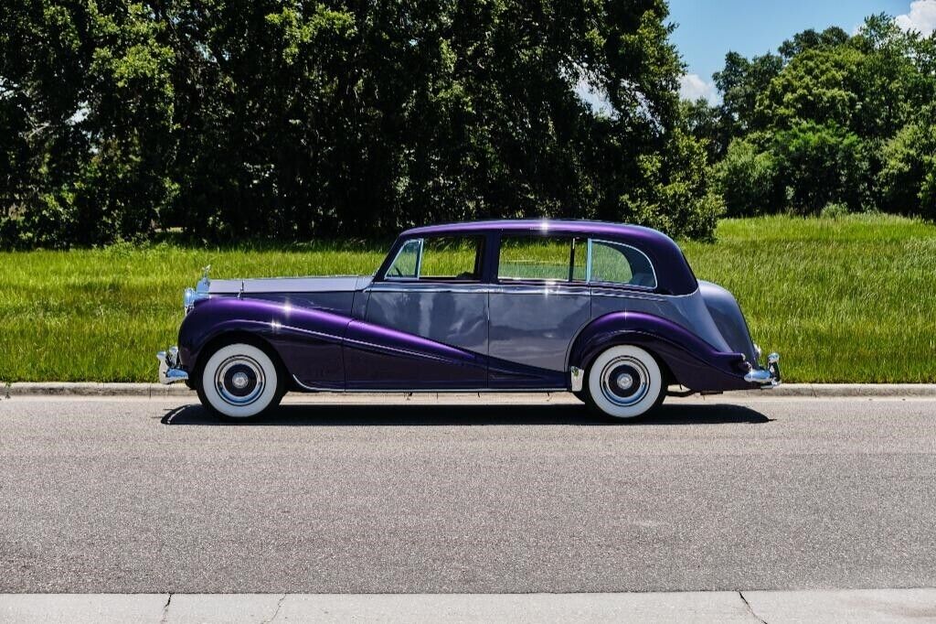 Rolls-Royce-Silver-Wraith-Restored-1956-1