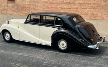 Rolls-Royce-Silver-wraith-1956-4