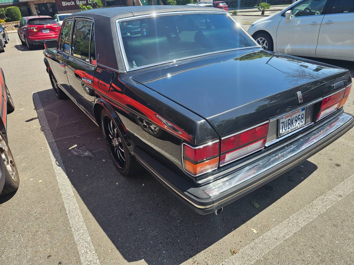 Rolls-royce-Silver-spur-1984-11