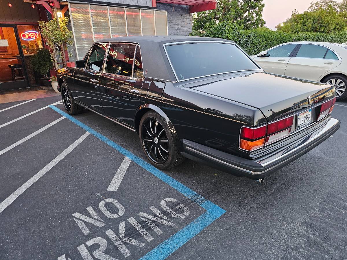 Rolls-royce-Silver-spur-1984-3