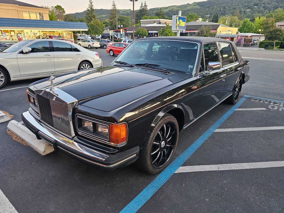 Rolls-royce-Silver-spur-1984