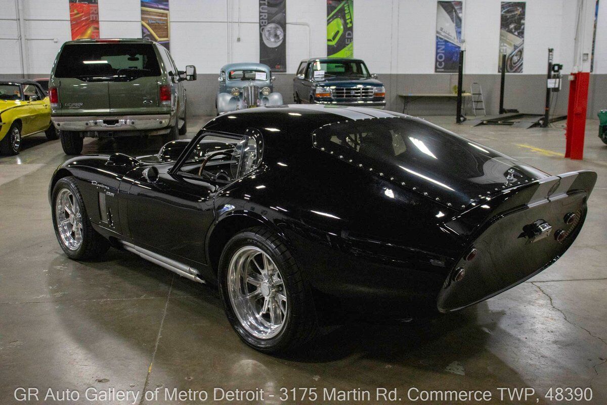 Shelby-Daytona-Coupe-1965-3