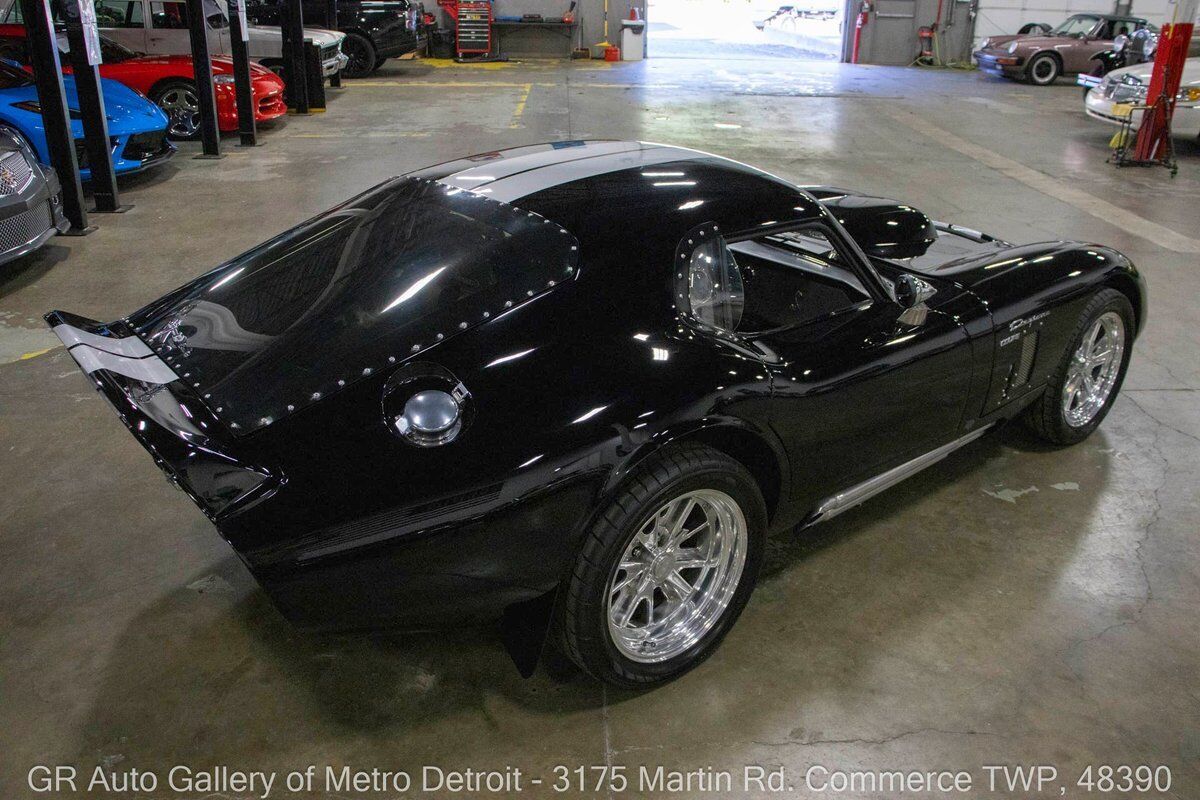 Shelby-Daytona-Coupe-1965-6