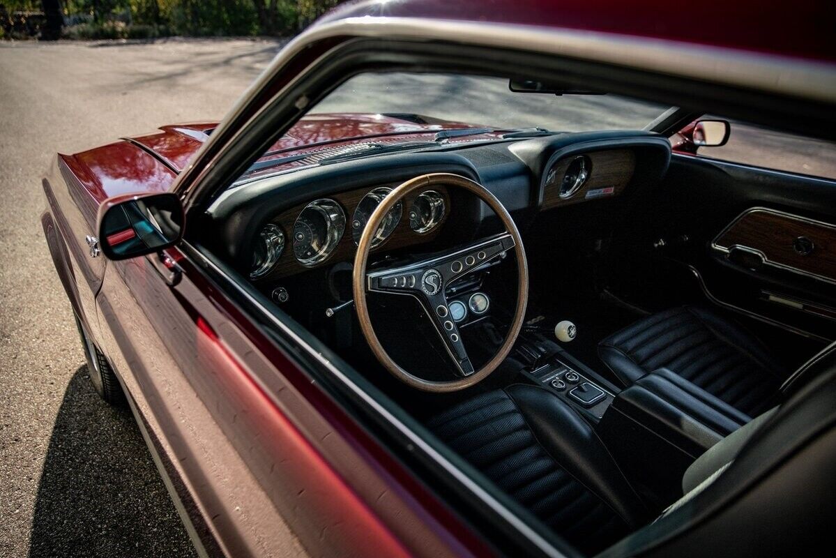 Shelby-GT500-Coupe-1969-11